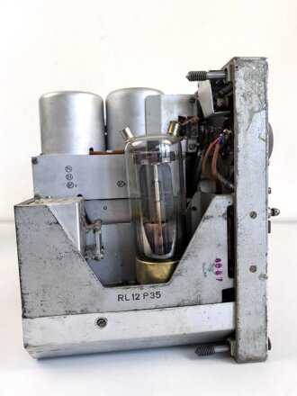 30 Watt Sender a datiert 1940 ( Panzerfunk ) Frontplatte Originallack, Gehäuse alt überlackiert, Funktion nicht geprüft