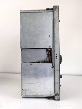 30 Watt Sender a datiert 1940 ( Panzerfunk ) Frontplatte Originallack, Gehäuse alt überlackiert, Funktion nicht geprüft