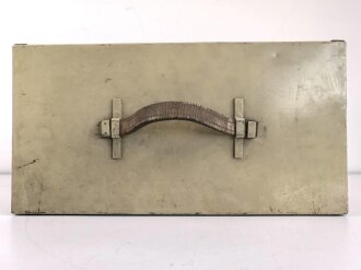 30 Watt Sender a datiert 1940 ( Panzerfunk ) Frontplatte Originallack, Gehäuse alt überlackiert, Funktion nicht geprüft