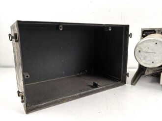 30 Watt Sender / 24 - 120 datiert 1937 ( Panzerfunk ) Originallack, seltenes, frühes Gerät, Funktion nicht geprüft