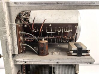 30 Watt Sender / 24 - 120 datiert 1937 ( Panzerfunk ) Originallack, seltenes, frühes Gerät, Funktion nicht geprüft