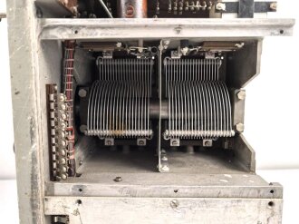 30 Watt Sender / 24 - 120 datiert 1937 ( Panzerfunk ) Originallack, seltenes, frühes Gerät, Funktion nicht geprüft