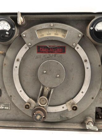 30 Watt Sender / 24 - 120 datiert 1937 ( Panzerfunk ) Originallack, seltenes, frühes Gerät, Funktion nicht geprüft
