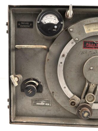 30 Watt Sender / 24 - 120 datiert 1937 ( Panzerfunk ) Originallack, seltenes, frühes Gerät, Funktion nicht geprüft