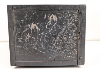 UKW Empfänger d1 ( UKW E.d1 ) datiert 1943.  Originallack, Gehäuse überlackiert.  Funktion nicht geprüft