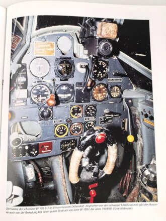 "Cockpits deutscher Flugzeuge - Historische Instrumentierungen von 1911-1970" 302 Seiten, DIN A5