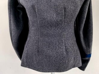 Luftwaffe, Division " Hermann Göring" Fliegerbluse für einen Obergefreiten. Sehr guter Zustand, die Effekten original vernäht, lediglich die vordere Knopfreihe wurde unsachgemäß versetzt.