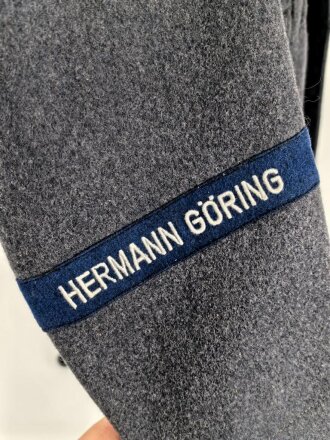 Luftwaffe, Division " Hermann Göring" Fliegerbluse für einen Obergefreiten. Sehr guter Zustand, die Effekten original vernäht, lediglich die vordere Knopfreihe wurde unsachgemäß versetzt.