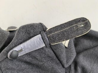 Luftwaffe, Division " Hermann Göring" Fliegerbluse für einen Obergefreiten. Sehr guter Zustand, die Effekten original vernäht, lediglich die vordere Knopfreihe wurde unsachgemäß versetzt.