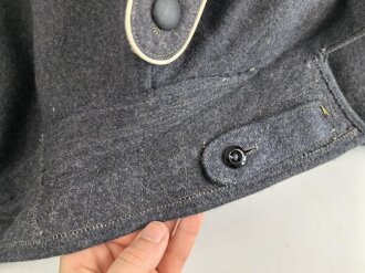 Luftwaffe, Division " Hermann Göring" Fliegerbluse für einen Obergefreiten. Sehr guter Zustand, die Effekten original vernäht, lediglich die vordere Knopfreihe wurde unsachgemäß versetzt.