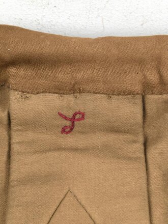 III.Reich, Mantel wohl für Angehörige der SA. Mittelbrauner Kragen, die Effekten und umlaufende kordel abgetrennt. Getragenes Stück