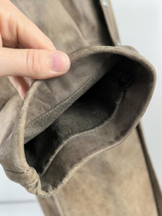 Leder Mantel wie Wehrmacht. Eventuell Eigentumstück ? Guter Gesamtzustand