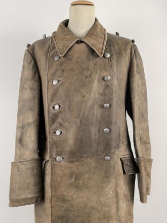 Leder Mantel wie Wehrmacht. Eventuell Eigentumstück...