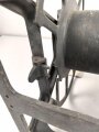 Luftwaffe Kabeltrommel " K.Tr.1" für Prüf Netzgerät PNG 2, Fl  28120. Originallack, die Trommel defekt, sonst guter Gesamtzustand.