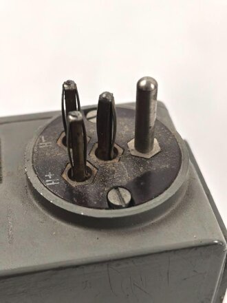 Frequenzprüfgerät e ( Fprüf.e. ) Wehrmacht datiert 1940. Originallack, Optisch einwandfrei, Funktion nicht geprüft