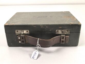 Transportkasten zum Frequenzprüfgerät b der Wehrmacht. Originallack, , vollständige Inneneinteilung