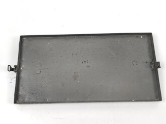 Gehäusedeckel zum Ukw Emfänger der Wehrmacht. Überlackiertes Stück