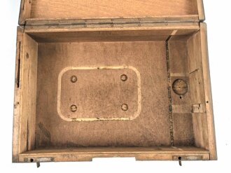 Luftwaffe, Transportkasten "Feldprüfgerät für Fahrt- und Höhenmesser Fl 22886"  Originallack, grob gereinigt