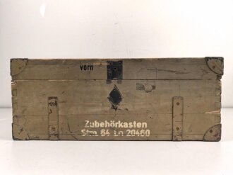 Luftwaffe, Zubehörkasten Steckmast Ln 20460. Originallack, Maße 48 x 67 x 26cm