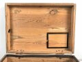 Luftwaffe, Zubehörkasten Steckmast Ln 20460. Originallack, Maße 48 x 67 x 26cm