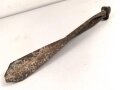 Bodenanker für Abspannung Kurbelmast / Steckmast der Wehrmacht. Gesamtlänge 51cm. Ungereinigtes, narbiges Stücj
