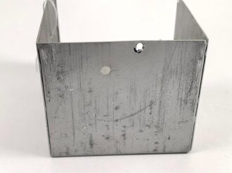 Abschirmblech zur Baugruppe zum Luft-Boden Einheitsempfänger E52 a " Köln" der Luftwaffe.