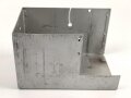 Abschirmblech zur Baugruppe zum Luft-Boden Einheitsempfänger E52 a " Köln" der Luftwaffe.