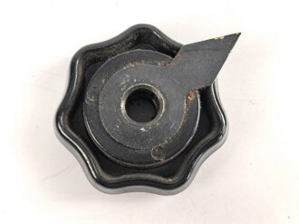 Bedienknopf  zum Luft-Boden Einheitsempfänger E52 a " Köln" der Luftwaffe.