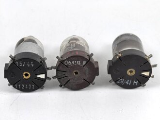3 x Röhre RV2,4 P700 Wehrmacht, Funktion nicht geprüft