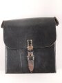 Werkzeugtasche für Angehörige der Nachrichtentruppe. Wohl ungetragenes Stück, datiert 1941