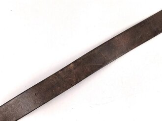 Luftwaffe , Koppel für Mannschaften. Aluminiumschloss mit Lederzunge von 1938. Zugehöriger, ungeschwärzter Koppelriemen, ebenfalls von 1938. Gesamtlänge 102cm