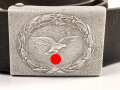 Luftwaffe , Koppel für Mannschaften. Aluminiumschloss mit Lederzunge von 1938. Zugehöriger, ungeschwärzter Koppelriemen, ebenfalls von 1938. Gesamtlänge 102cm