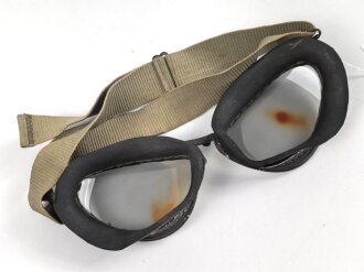Luftwaffe , Brille für fliegendes Personal in gutem Zustand. Gummi weich, Band mit Zugkraft