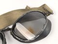 Luftwaffe , Brille für fliegendes Personal in gutem Zustand. Gummi weich, Band mit Zugkraft