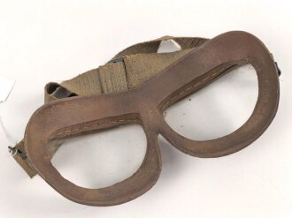 Luftwaffe , Brille für fliegendes Personal in gutem Gesamtzustand. Gummi weich, Band ohne Zugkraft
