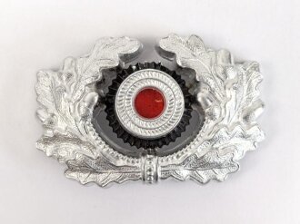 Heer, Eichenlaubkranz mit Kokarde für eine Schirmmütze. Aluminium