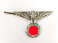 Adler für eine Schirmmütze für politische Leiter der SA, Ausführung bis 1938, ein Splint fehlt. Flügelspannweite 49mm