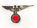 Adler für eine Schirmmütze für politische Leiter der SA, Ausführung bis 1938, ein Splint fehlt. Flügelspannweite 49mm