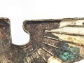 Adler für eine Schirmmütze für politische Leiter der SA, Ausführung bis 1938, ein Splint fehlt. Flügelspannweite 49mm