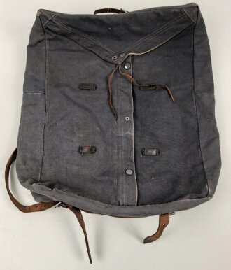Luftwaffe, Kleidertasche für fliegendes Personal. gebraucht, alle Reissverschlüsse gängig.