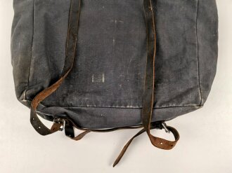 Luftwaffe, Kleidertasche für fliegendes Personal. gebraucht, alle Reissverschlüsse gängig.