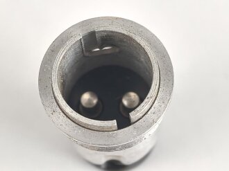 Luftwaffe , Sockel für Schauzeichen, Anzeige. Aussendurchmesser oben 22,5mm, Gesamtlänge 36,4mm.