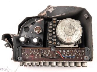 Luftwaffe , Schalt- und Verteilerkasten SVK   2-17. Anfordererzeichen Fl 47261. Michel Werke Augsburg. Ungereinigter Dachbodenfund