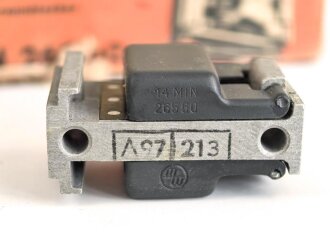 Luftwaffe , 10 Stück Reihentrennstecker " 14 MIN 265 60" in originaler Umverpackung der " Michel-Werke Augsburg"  Ungereinigter Dachbodenfund