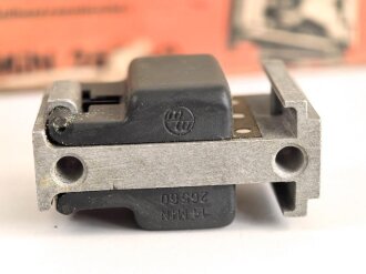 Luftwaffe , 10 Stück Reihentrennstecker " 14 MIN 265 60" in originaler Umverpackung der " Michel-Werke Augsburg"  Ungereinigter Dachbodenfund