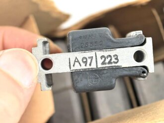 Luftwaffe , 10 Stück Reihentrennstecker " 14 MIN 265 60" in originaler Umverpackung der " Michel-Werke Augsburg"  Ungereinigter Dachbodenfund