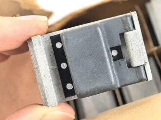 Luftwaffe , 10 Stück Reihentrennstecker " 14 MIN 265 60" in originaler Umverpackung der " Michel-Werke Augsburg"  Ungereinigter Dachbodenfund