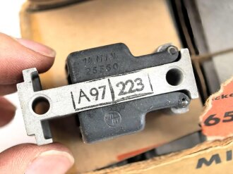 Luftwaffe , 10 Stück Reihentrennstecker " 14 MIN 265 60" in originaler Umverpackung der " Michel-Werke Augsburg"  Ungereinigter Dachbodenfund