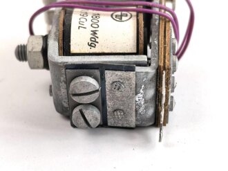 Luftwaffe , Magnetschalter 19-9004 K-1, Hersteller Michel Werke Augsburg. Original verpacktes Stück aus Dachbodenfund