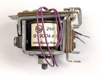 Luftwaffe , Magnetschalter 19-9004 K-1, Hersteller Michel Werke Augsburg. Original verpacktes Stück aus Dachbodenfund